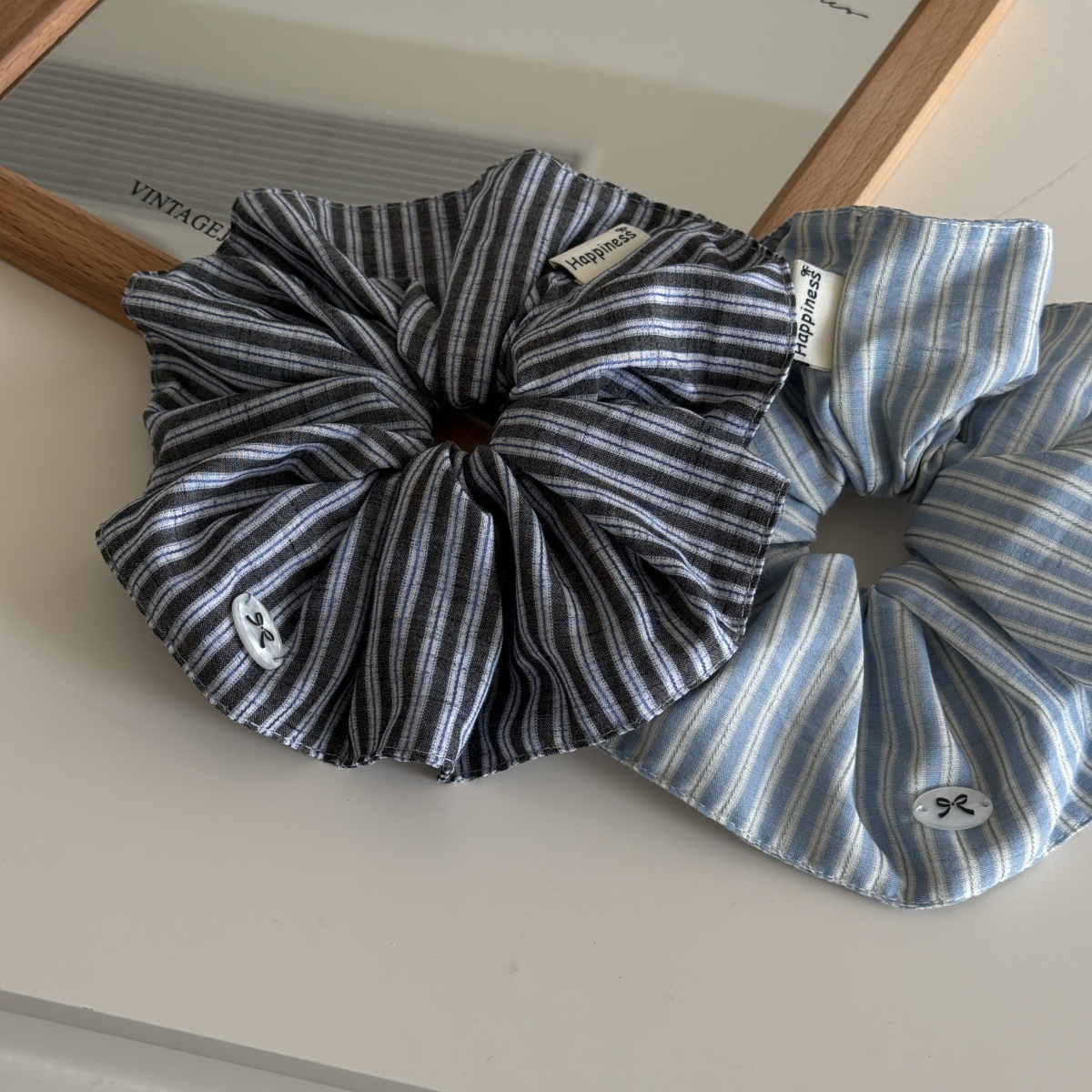 Niebieskie jednolite jedwabne  – Silk Tie Striped recenzja i cena