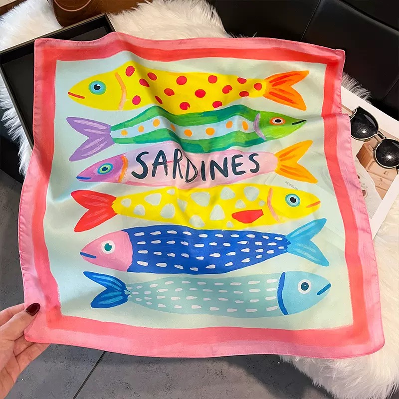 Kwadratowe jedwabne apaszki da – Silk Neck Scarf recenzja i cena