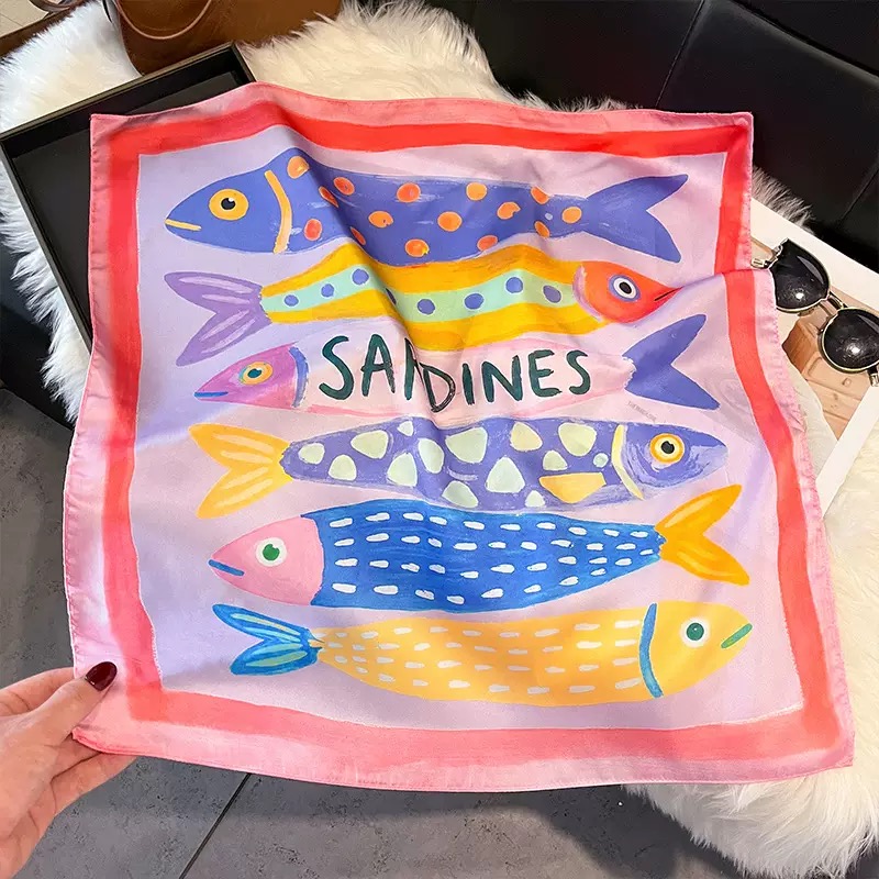 Kwadratowe jedwabne apaszki da – Silk Neck Scarf recenzja i cena